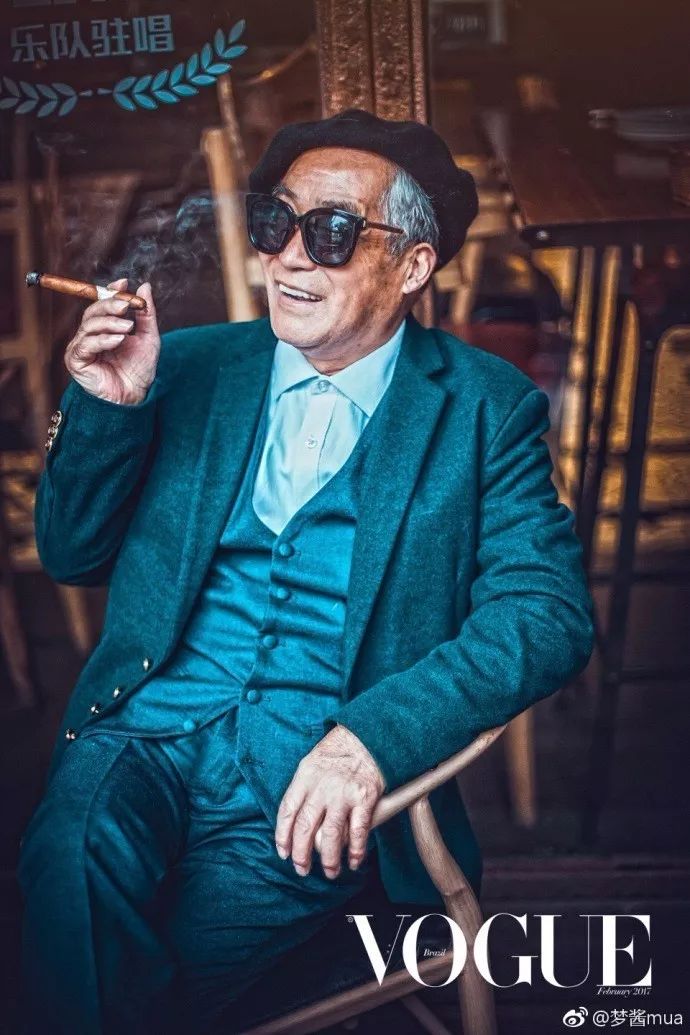 澳门六爷,科技界的传奇人物与他的不凡之路—一张图片背后的故事澳门六爷科技大佬是谁呀图片表情包