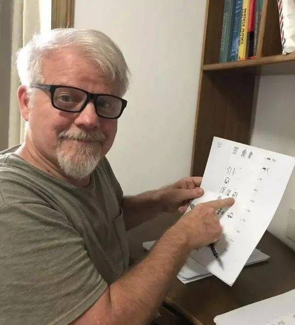 澳门六叔与澳叔叔的寓意之辨有没有澳门六叔的资料