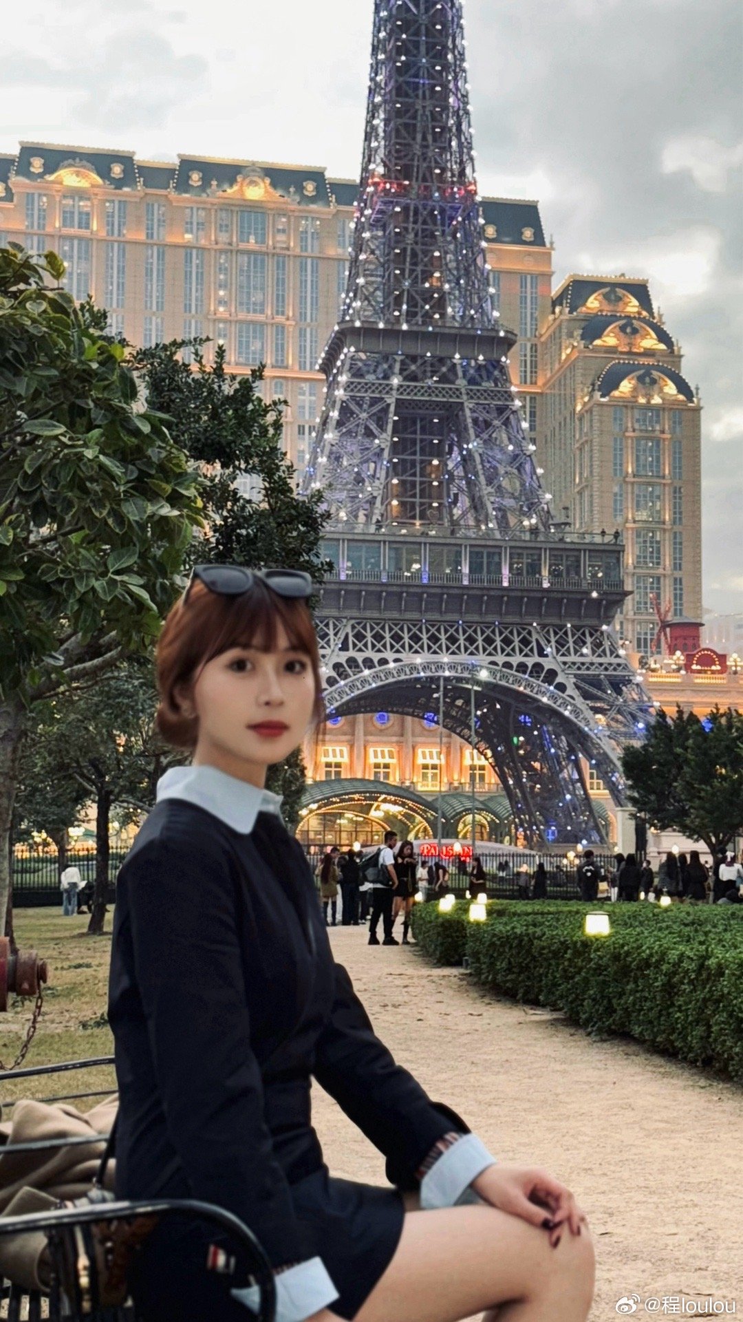 澳门六姐风采，高清美图集锦，简约风格尽显魅力—一键下载最新大图片澳门六厂