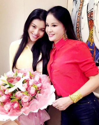 澳门六姐，高清图片大全，尽显简约之美澳门六记